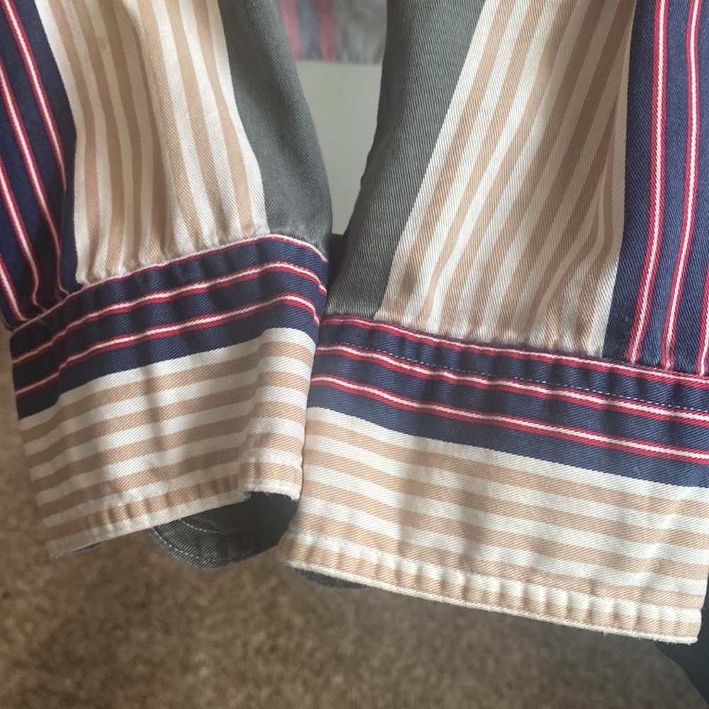 X Large Button Down - Picture 3 of 3